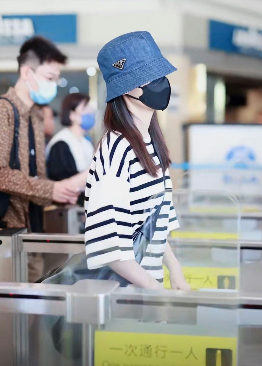 李沁进组庆余年2了,又可以看鸡腿姑娘了