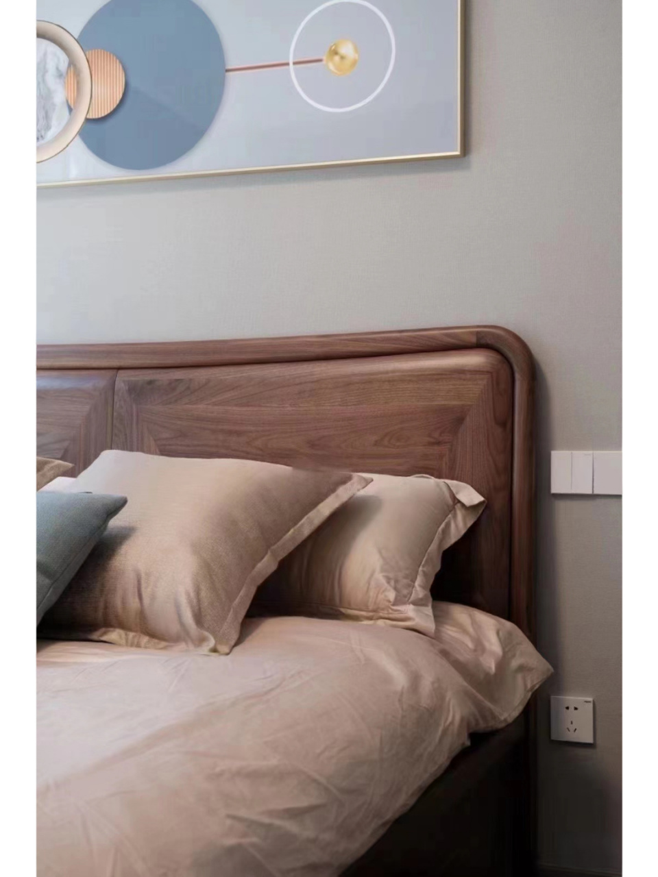 莫霞北美黑胡桃原木床 超级大气,放主卧真的睡觉都是香的,还不快快来