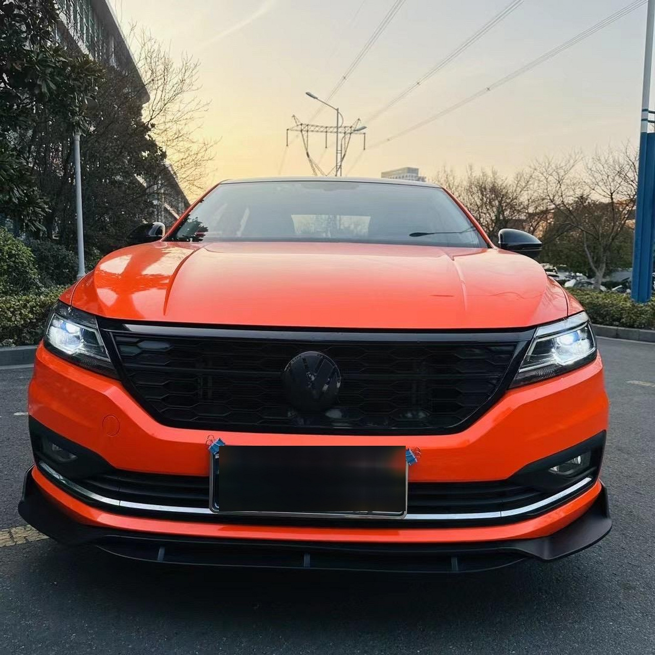 大众朗逸升级17寸黑武士刀锋轮毂.