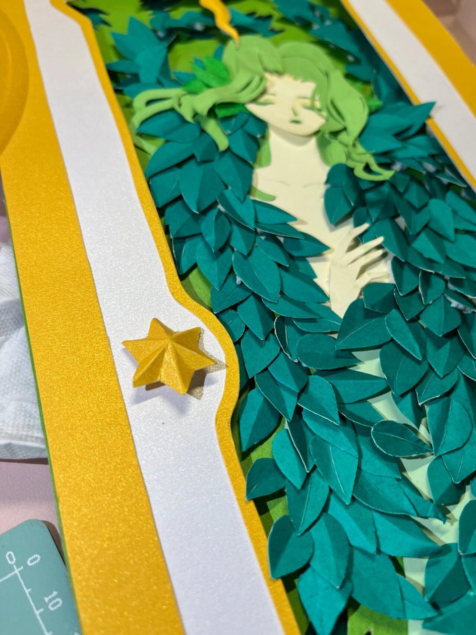 百变小樱纸浮雕库洛牌树牌 这个星期的手工课作业老师布置了纸浮雕 做