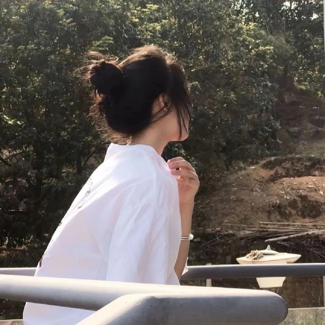 侧脸头像,背影头像    图片源于网络