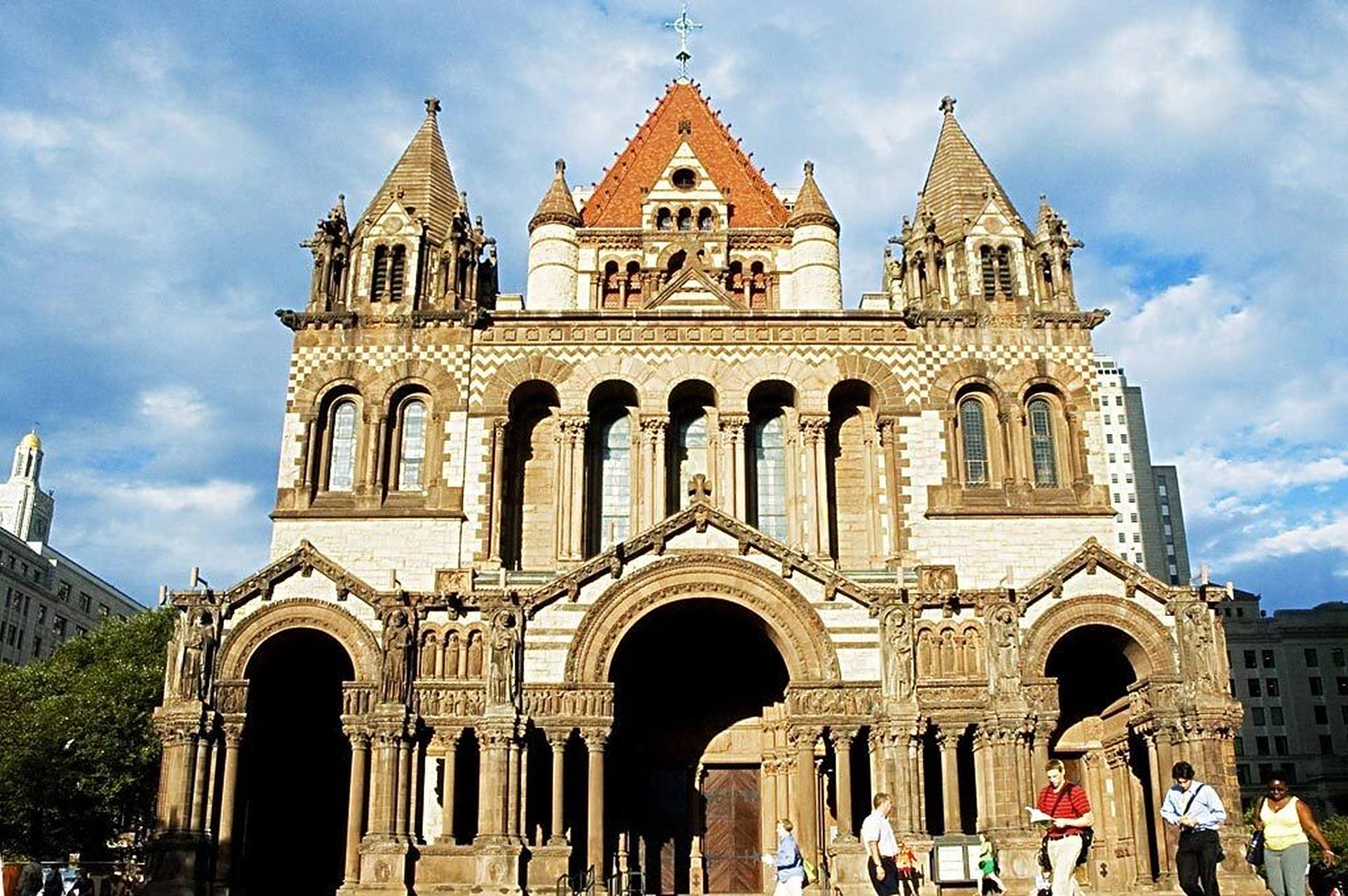 三一学校,成立于1709年,有着300多年的悠久历史,是位居美国第五古老的