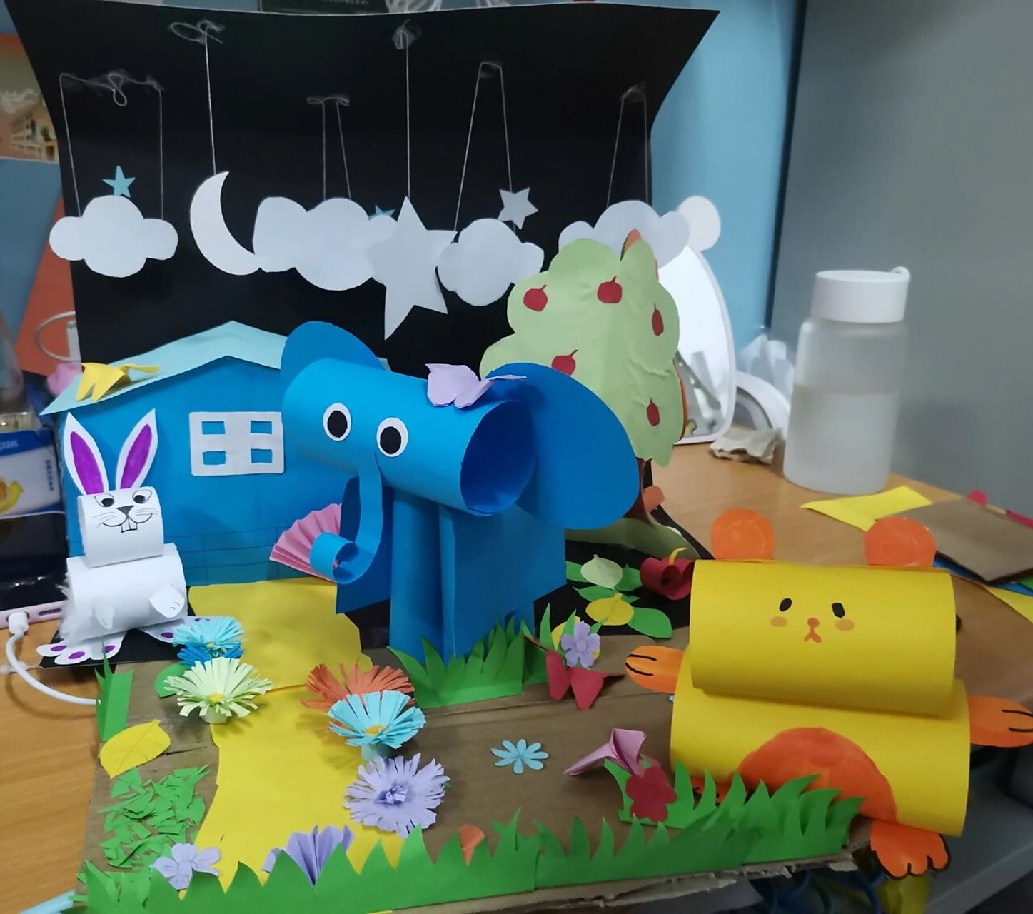 手工作业完成!立体造型动物园    .少~年