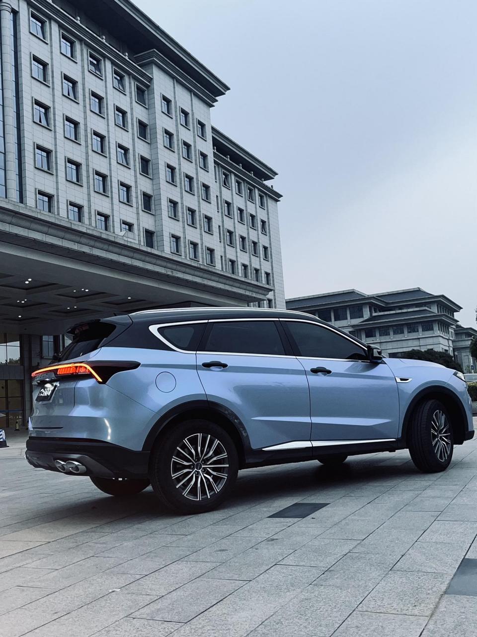 捷途x70plus改色.捷途x70plus 改色梦幻灰魅蓝 悬浮顶 实车上车效果