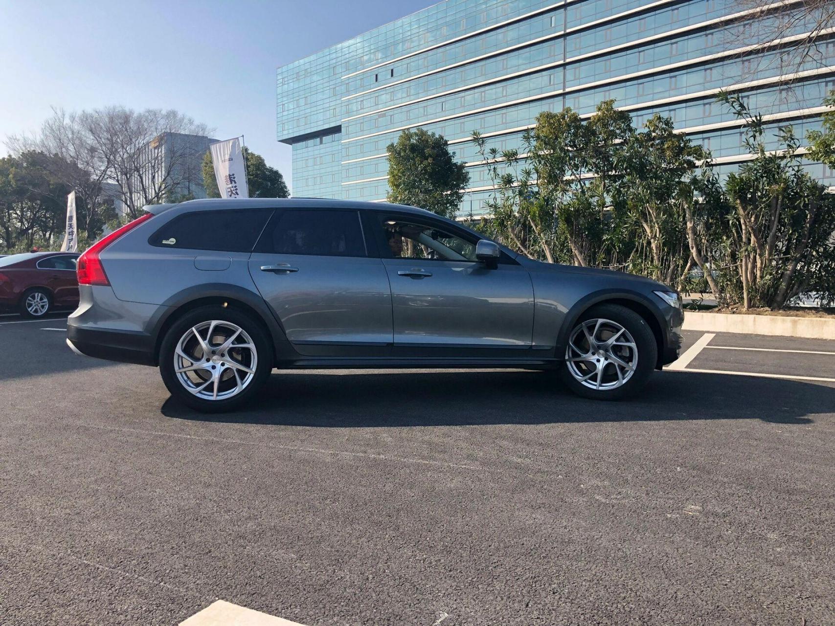 "稳稳的幸福"沃尔沃v90cc改装erst轮毂 —— erst vs5r 20寸轮毂,搭配