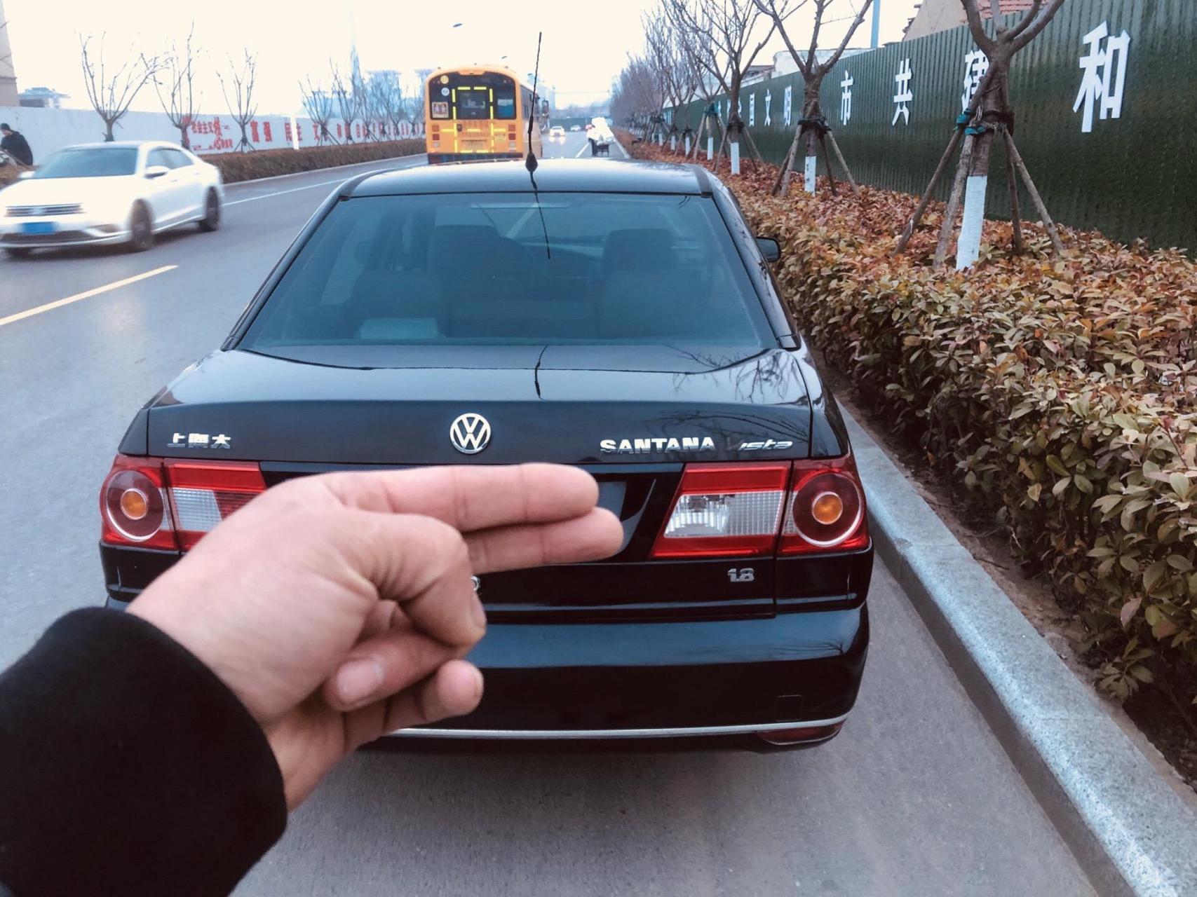 11年桑塔纳志俊,车况完美,原车三元