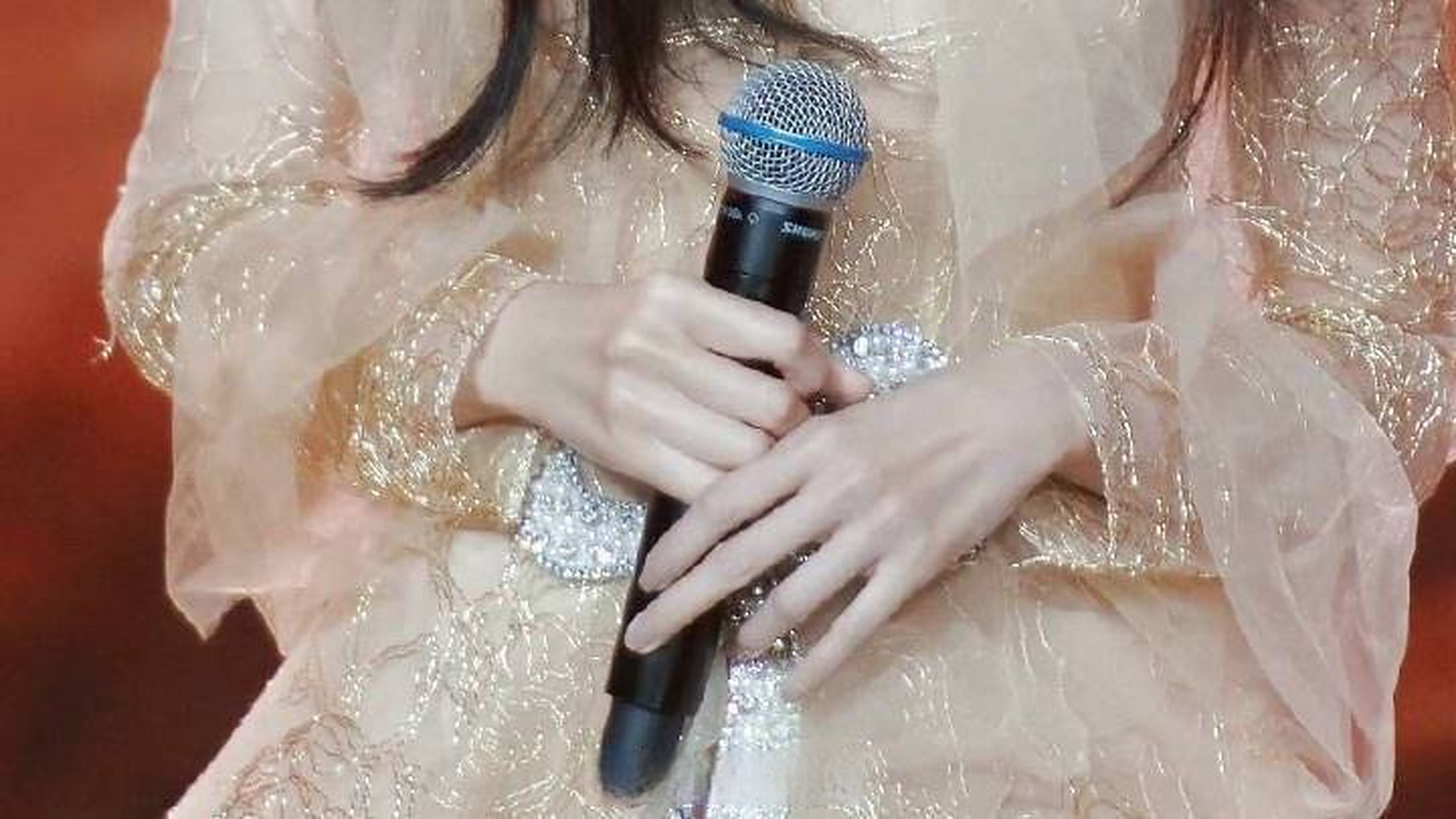 无奖竞猜,这是哪几个女明星的手?