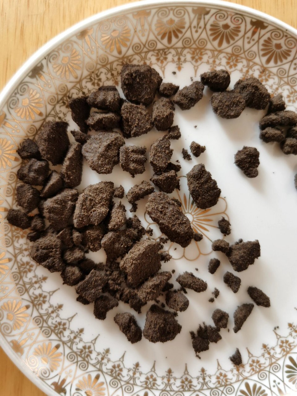 图二:正品,有奥利奥特有的饼干香味,入口酥脆.