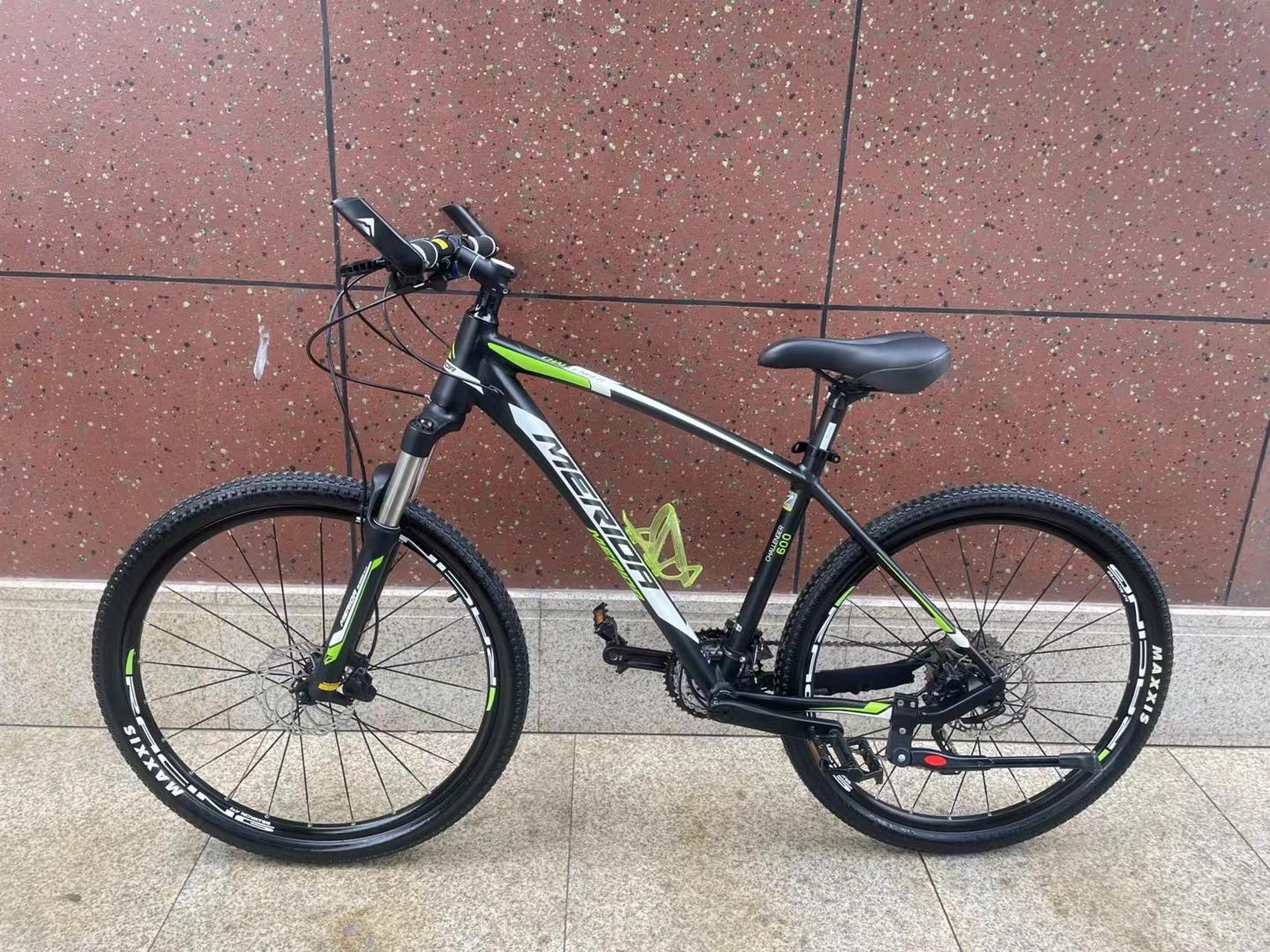 美利达挑战者600,30速线控锁死前叉,17车架,成色很好,2350