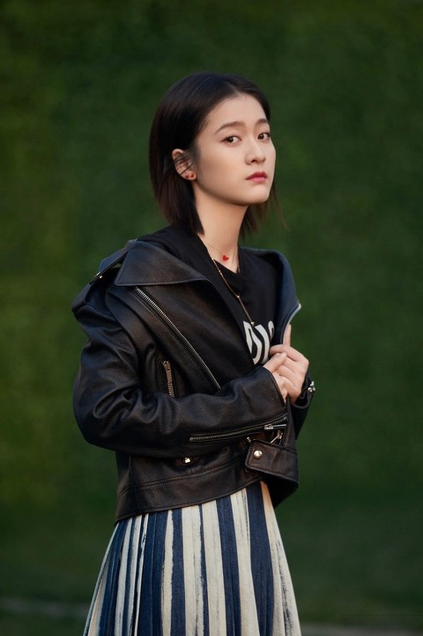 张雪迎辛云来同居#17日,张雪迎辛云来被曝恋情,两人一起外出,一凸逛