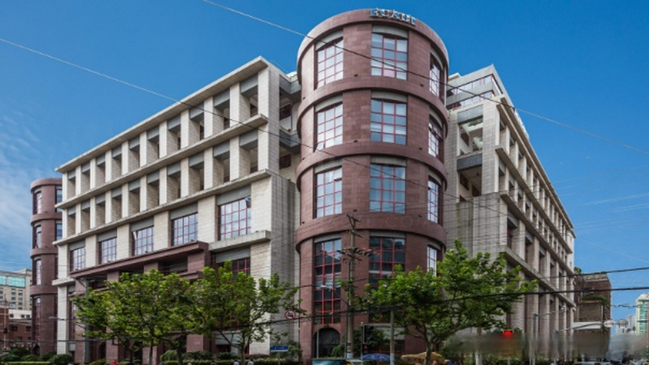 屋顶隔热#屋顶隔热# —上海市黄浦区久事商务大厦金牛座万能支撑器