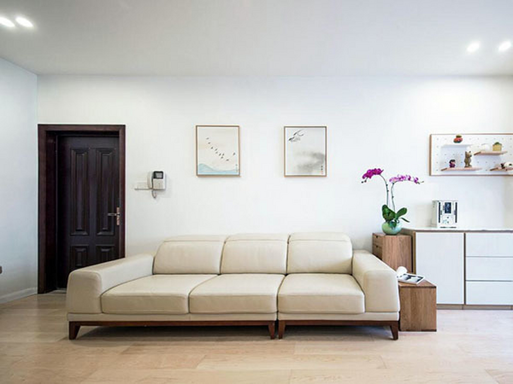 摆设如果错误会被有心人窥视 而不自知,导致 严重犯小人之效应, 坐在