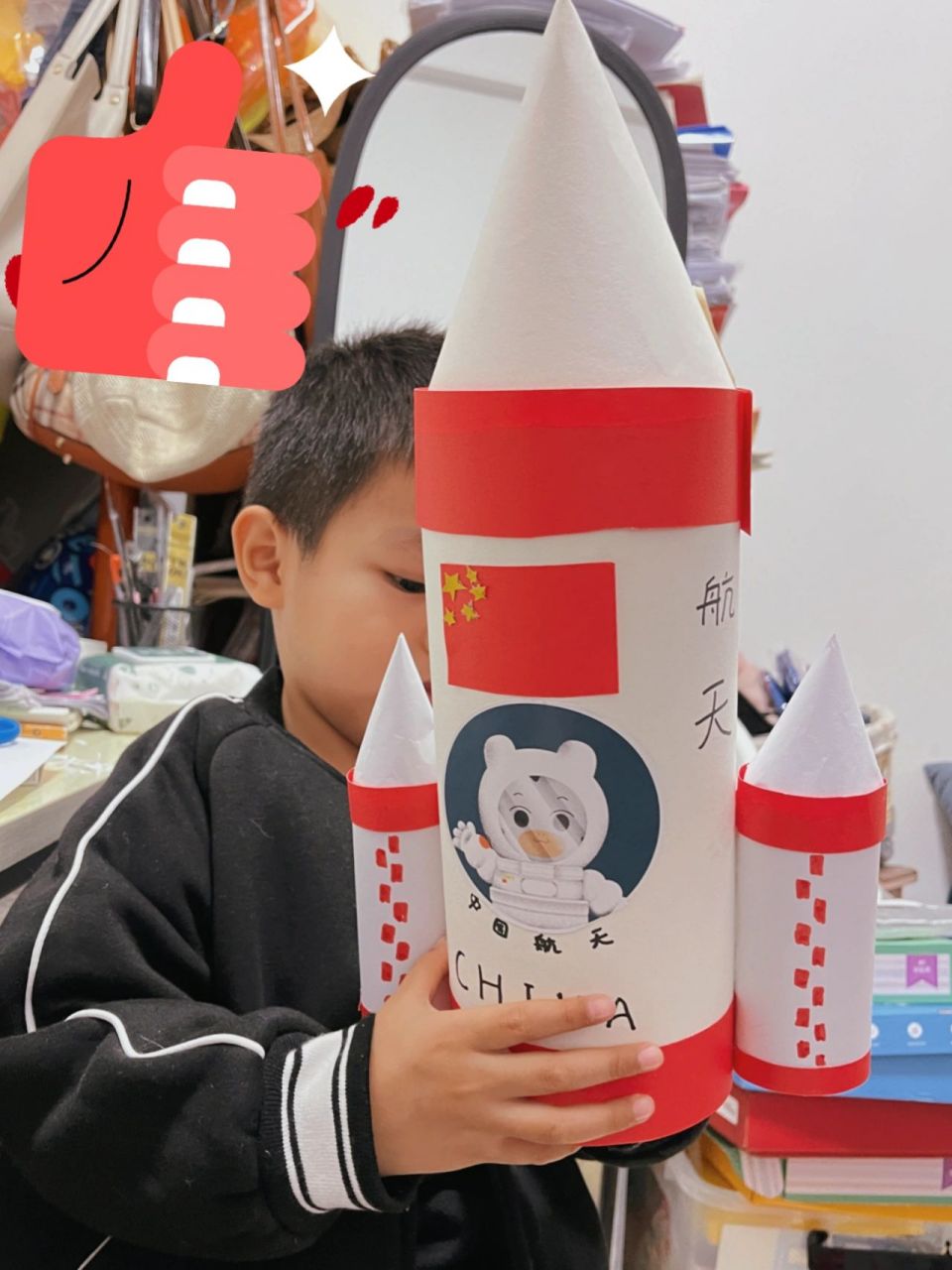 幼儿园亲子手工制作交通工  幼儿园布置的亲子作业—手工交通工具制作