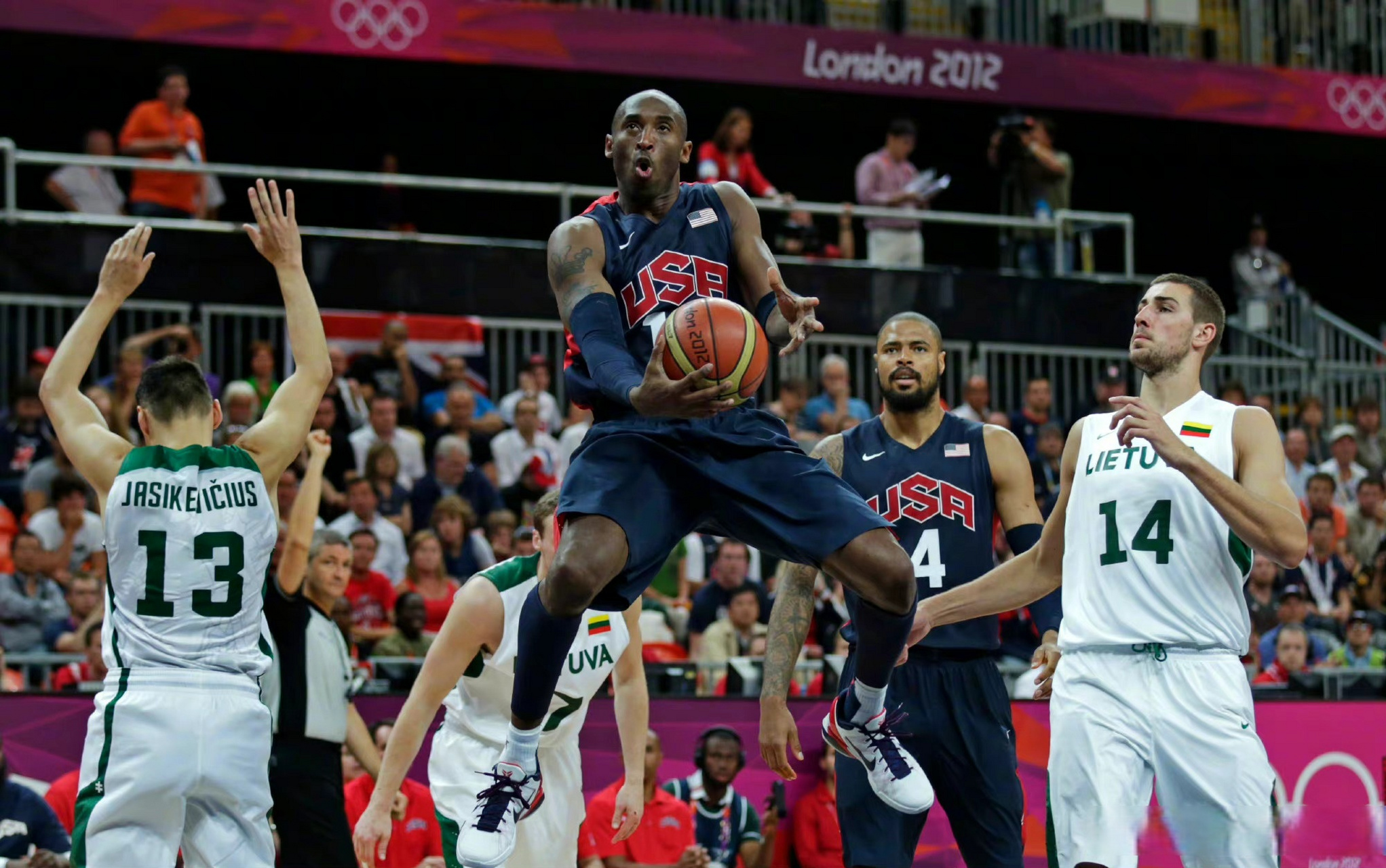 十年前"梦十队"成功卫冕!科比奥运会谢幕一战,你是否记忆犹新?