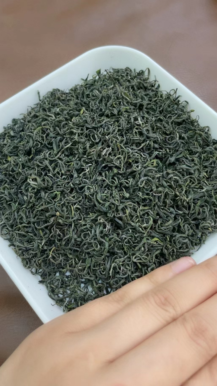 我在惠农网发现这个湖北绿茶边远山区恩施高山茶毛尖茶卖得很火,赶紧
