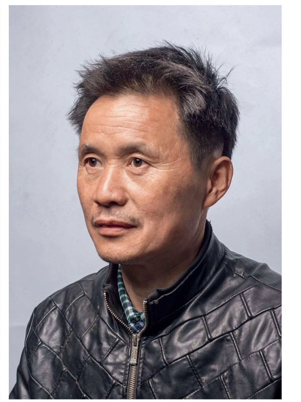 男中年素描头像照片写生素材(4) 男中年素描头像照片.