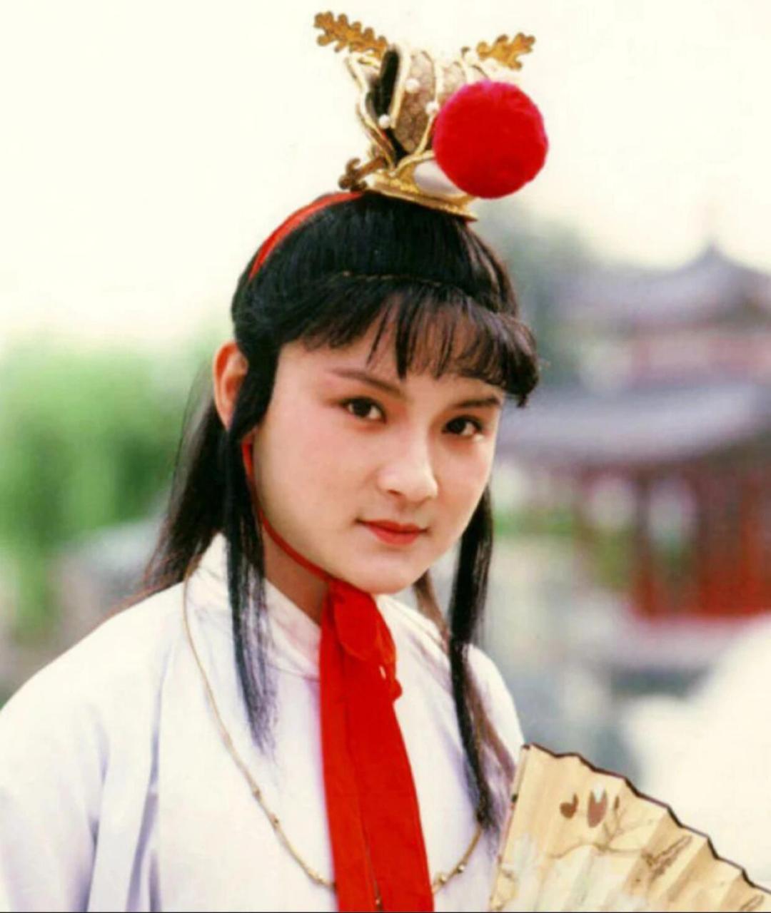 原著里的《红楼梦》,宝玉和袭人有过那种关系嘛?