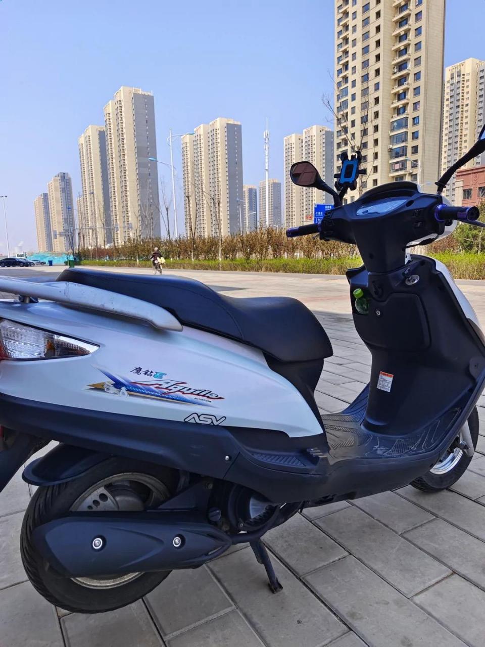 明盘3288元,白菜价小踏板,20年12月豪爵鹰钻125,1万公里,小车特别新