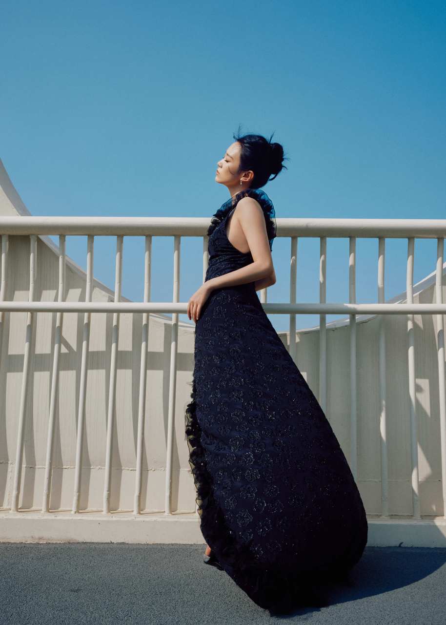 凭借电影《白塔之光》收获"最佳女主角"提名的青年演员@演员黄尧 现身