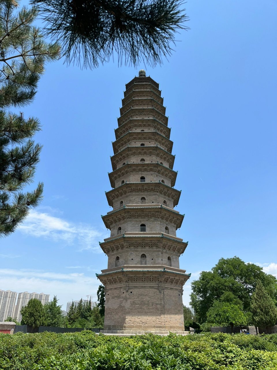 太原 双塔寺 1,一开始我舍不得30门票 就瞎溜达到门口了 不用在售票处