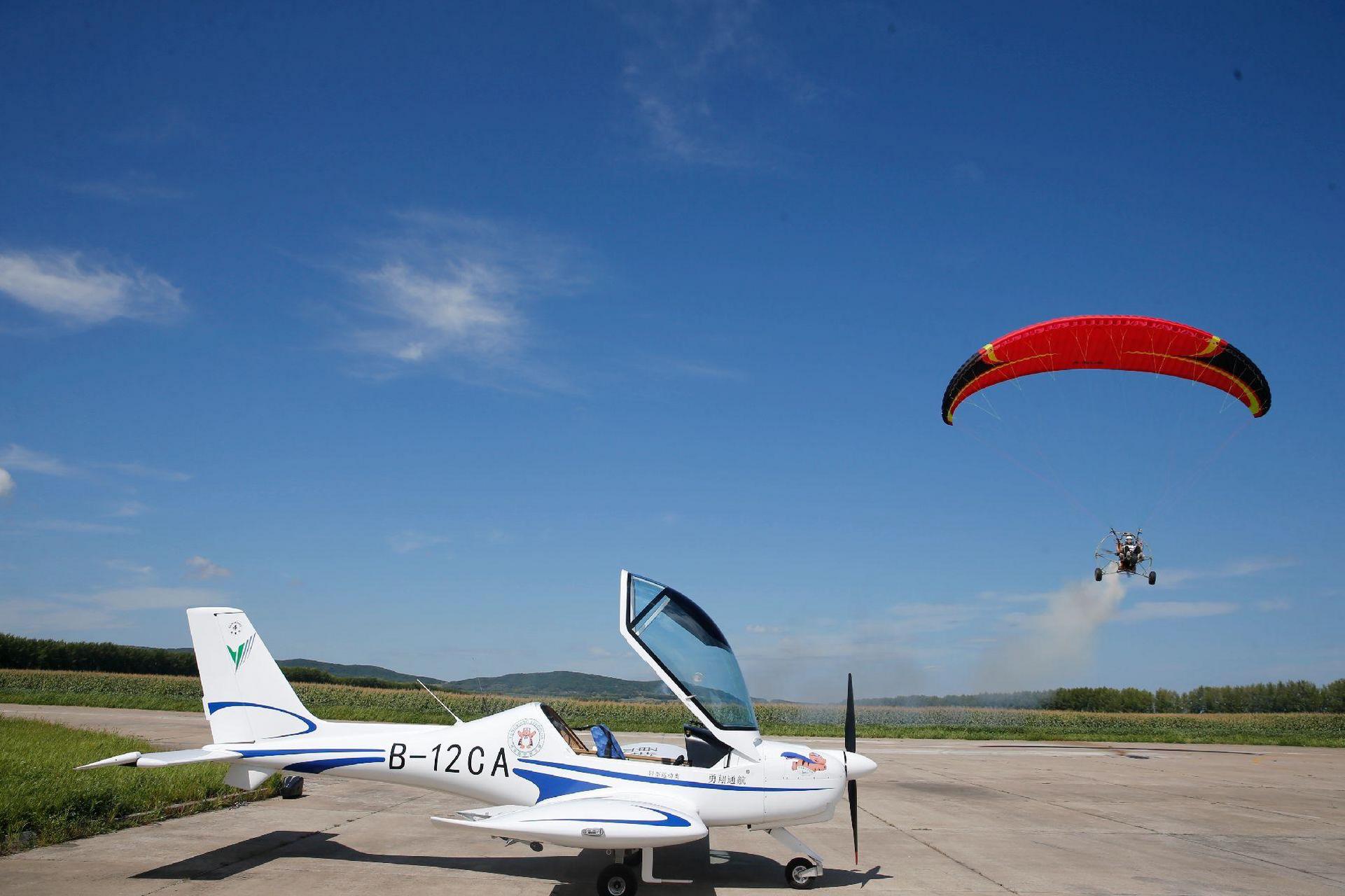 阿若拉sa60l是国产自主研发的单发双座轻型运动飞机,也是我国第一款