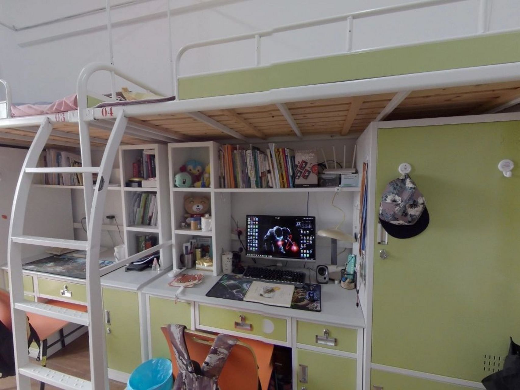 上海东海职业技术学院 宿舍餐厅图片