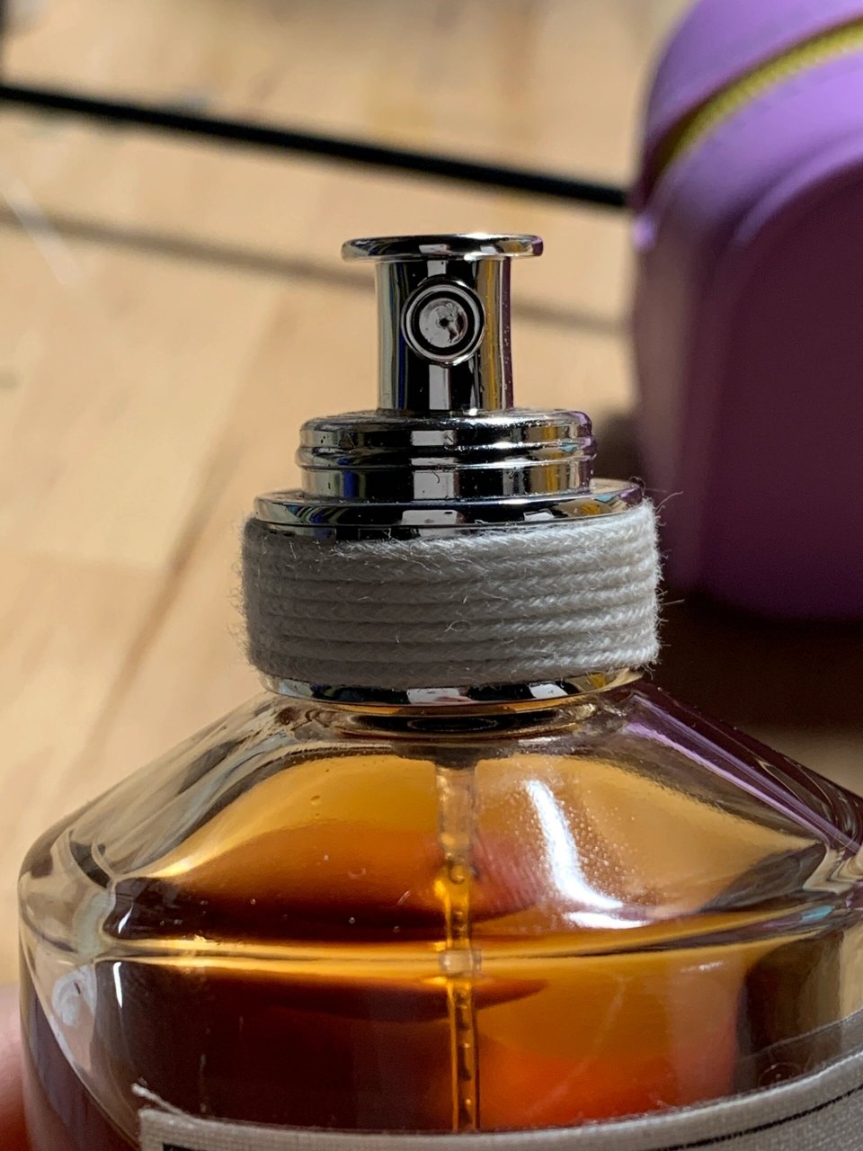 大神们求看是真嘟假嘟!梅森马吉拉香水 有没有大佬和姐妹们能看的出来