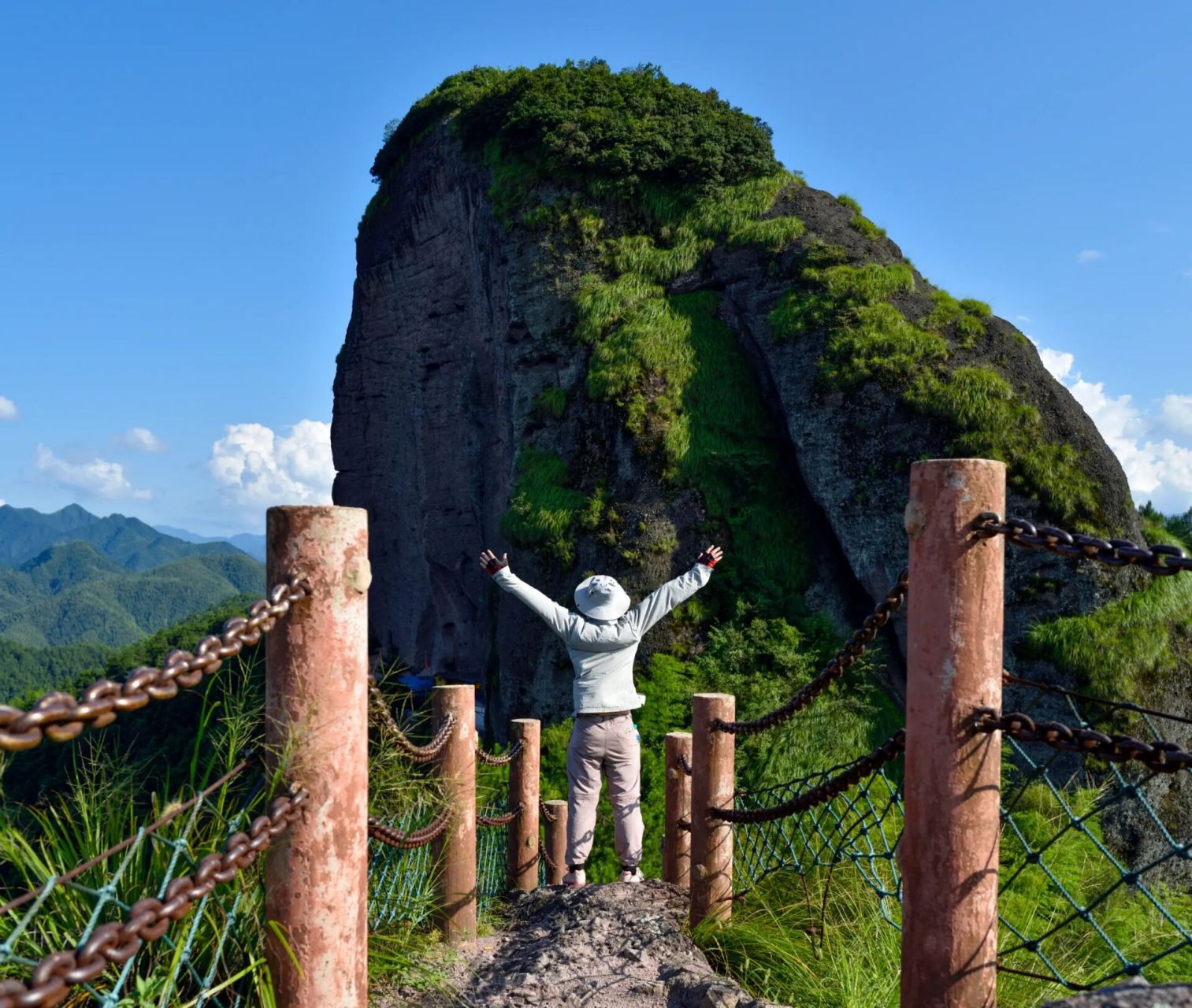 徒步武夷山秘境-江西上饶铜钹山 铜钹山位于江西上饶市广丰区,属武夷