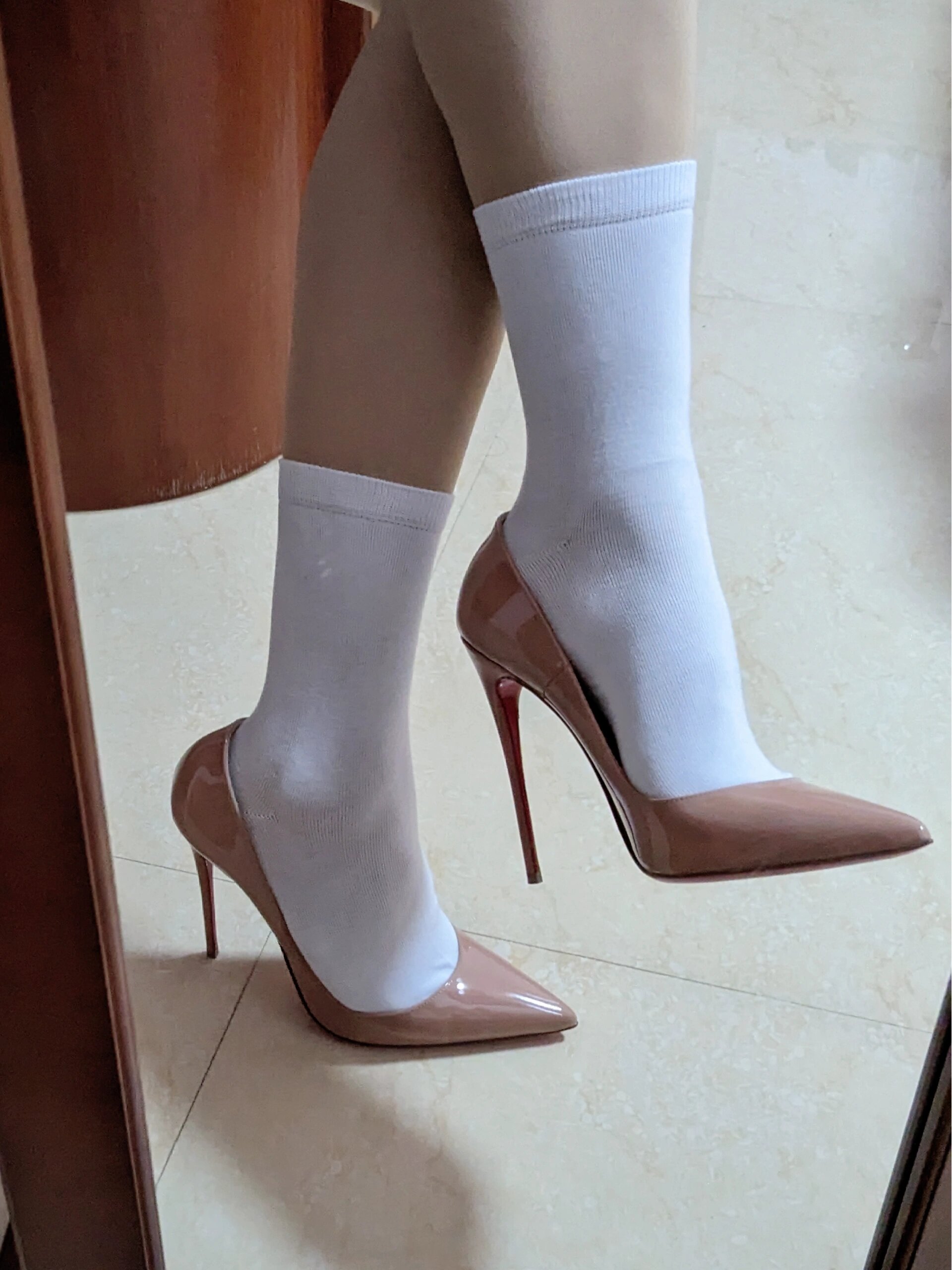 高跟鞋穿搭好看吗?