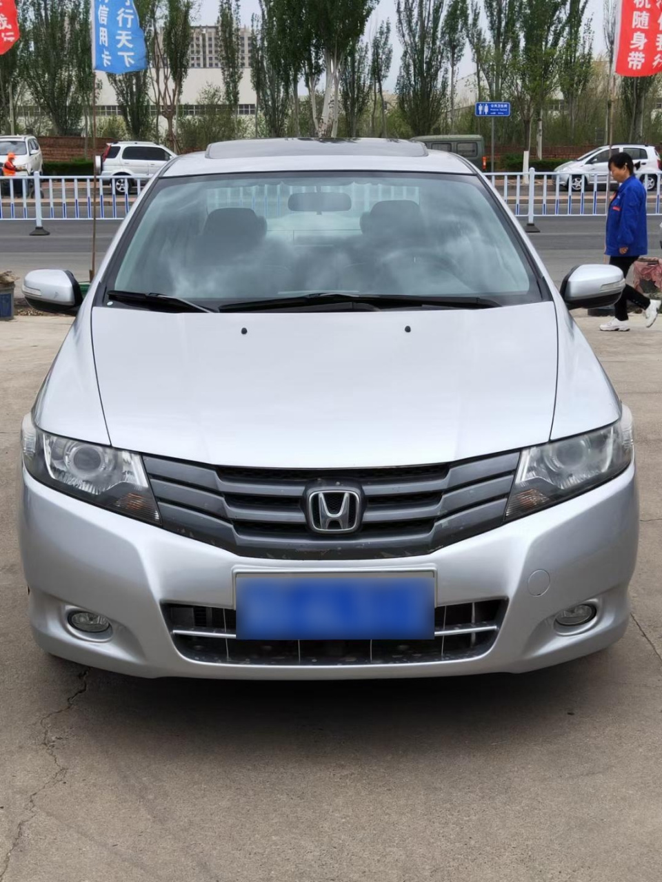 10年的本田锋范,1.8最高配,自动挡动力强劲