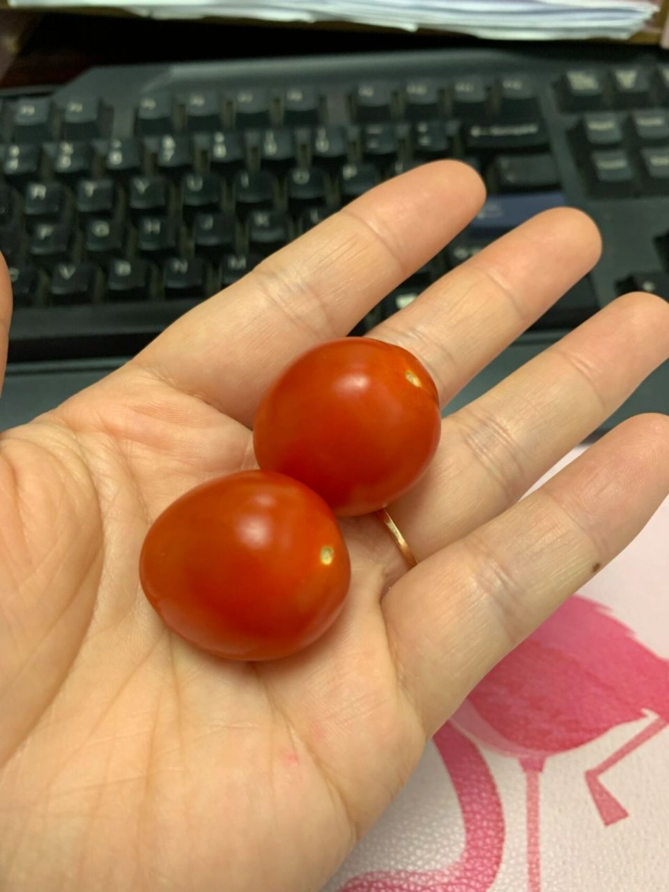 功效与作用09 降脂降压,健胃消食,减轻色斑 圣女果既是蔬菜,又是