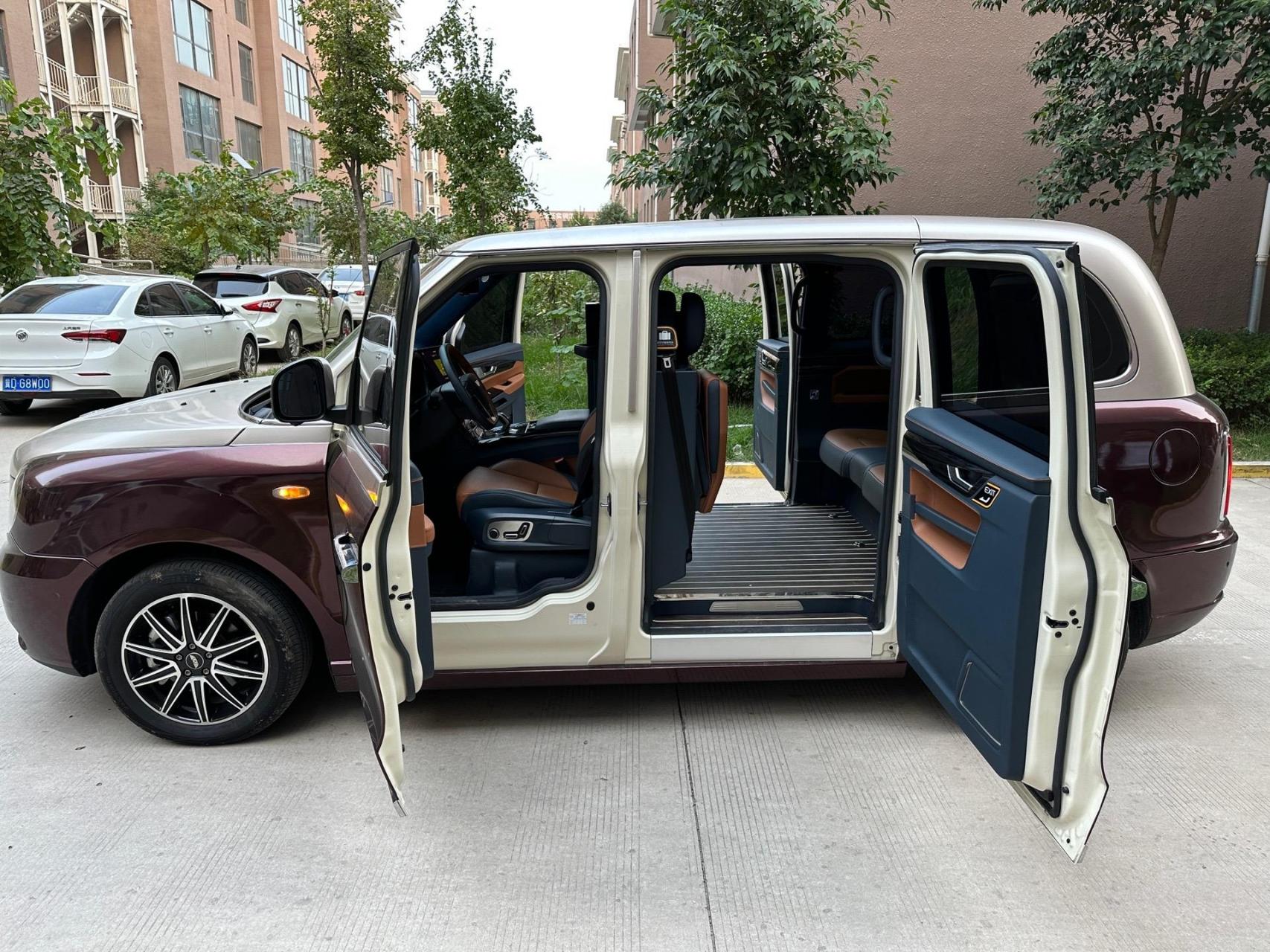 吉利英伦tx5.准新状态 全国稀有 levc 增程版电动车.