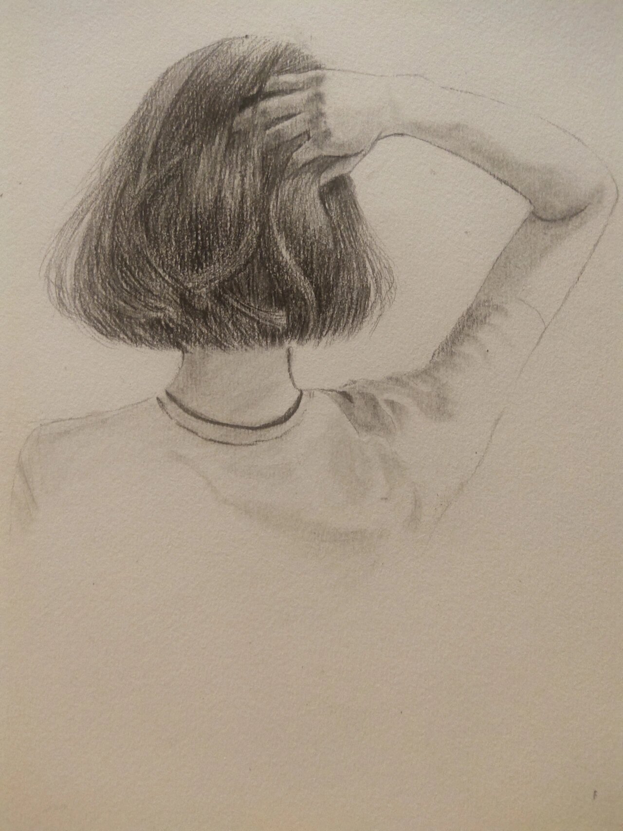 手绘一张短发背影