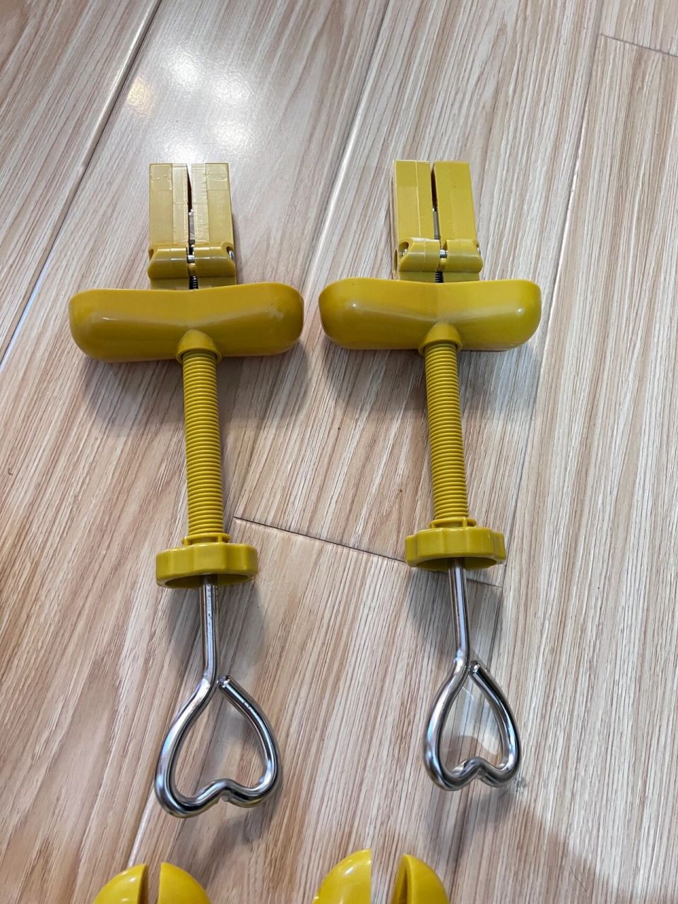 通用型扩鞋器太好用啦～ 长胖了后鞋子小了半码至一码 	 很多都一次没