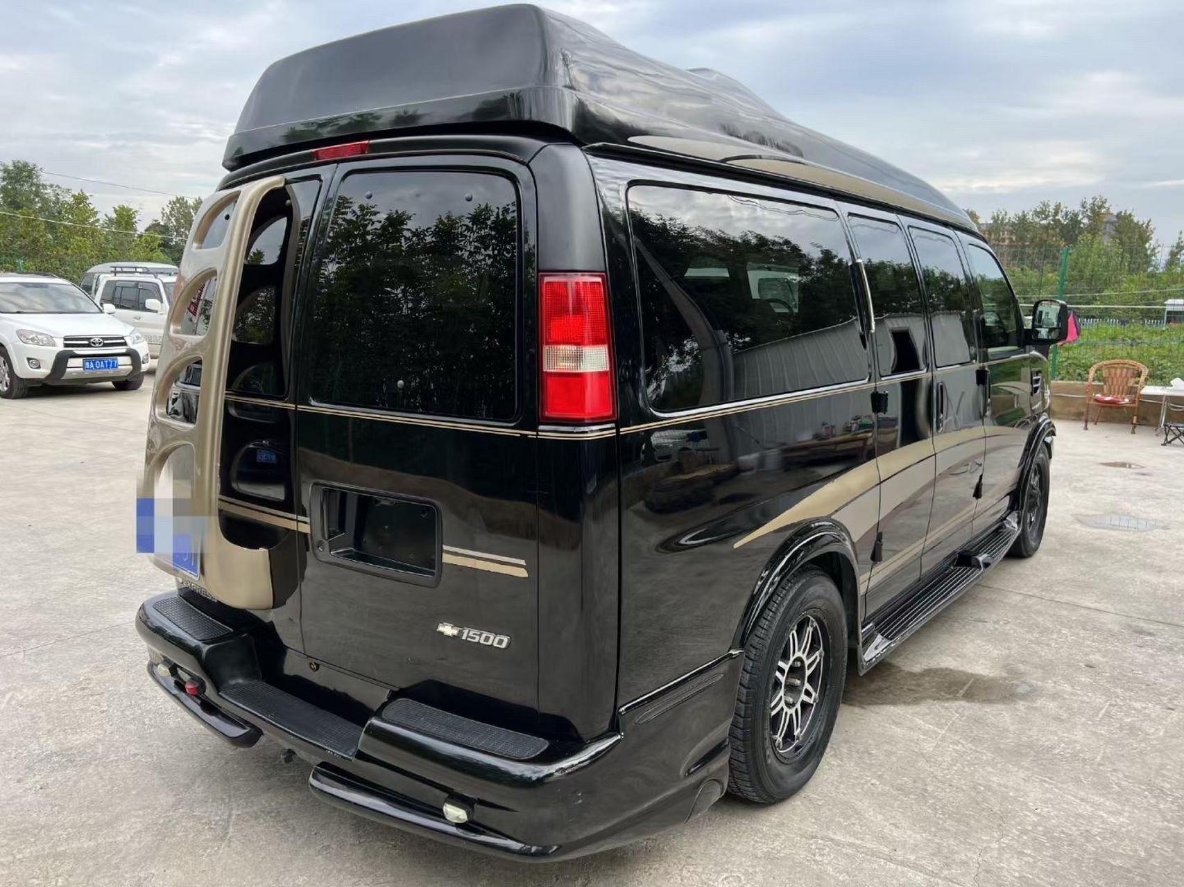 08年雪佛兰特使,5.3l限量版双开门,私家一手,全车铁皮件原车漆