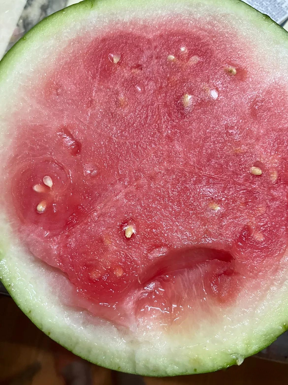 荆州头条又被本地人坑了,买了个生西瓜.还说百分百相信他.