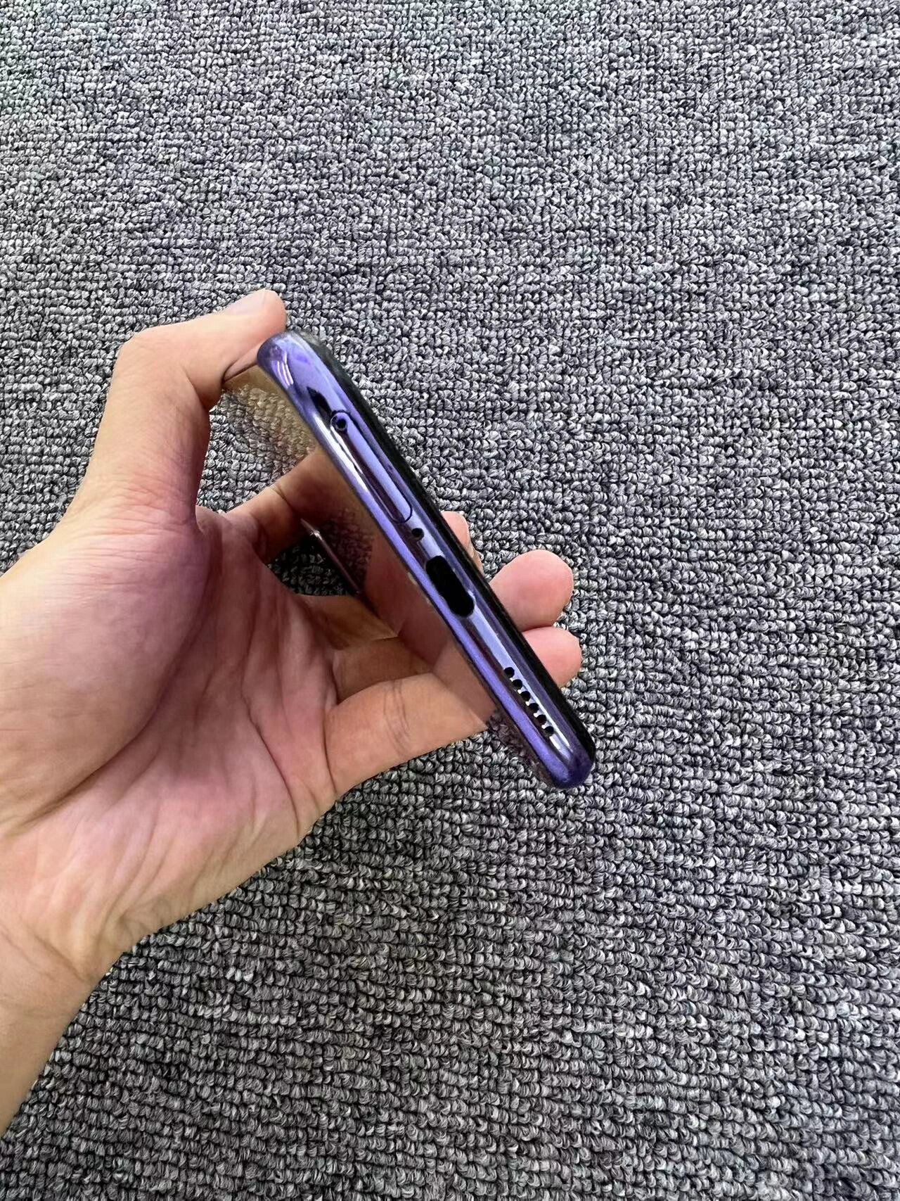 vivo s7(5g) vivo s7手机(8g 256g)换了新手机,所以用不上了,一直是