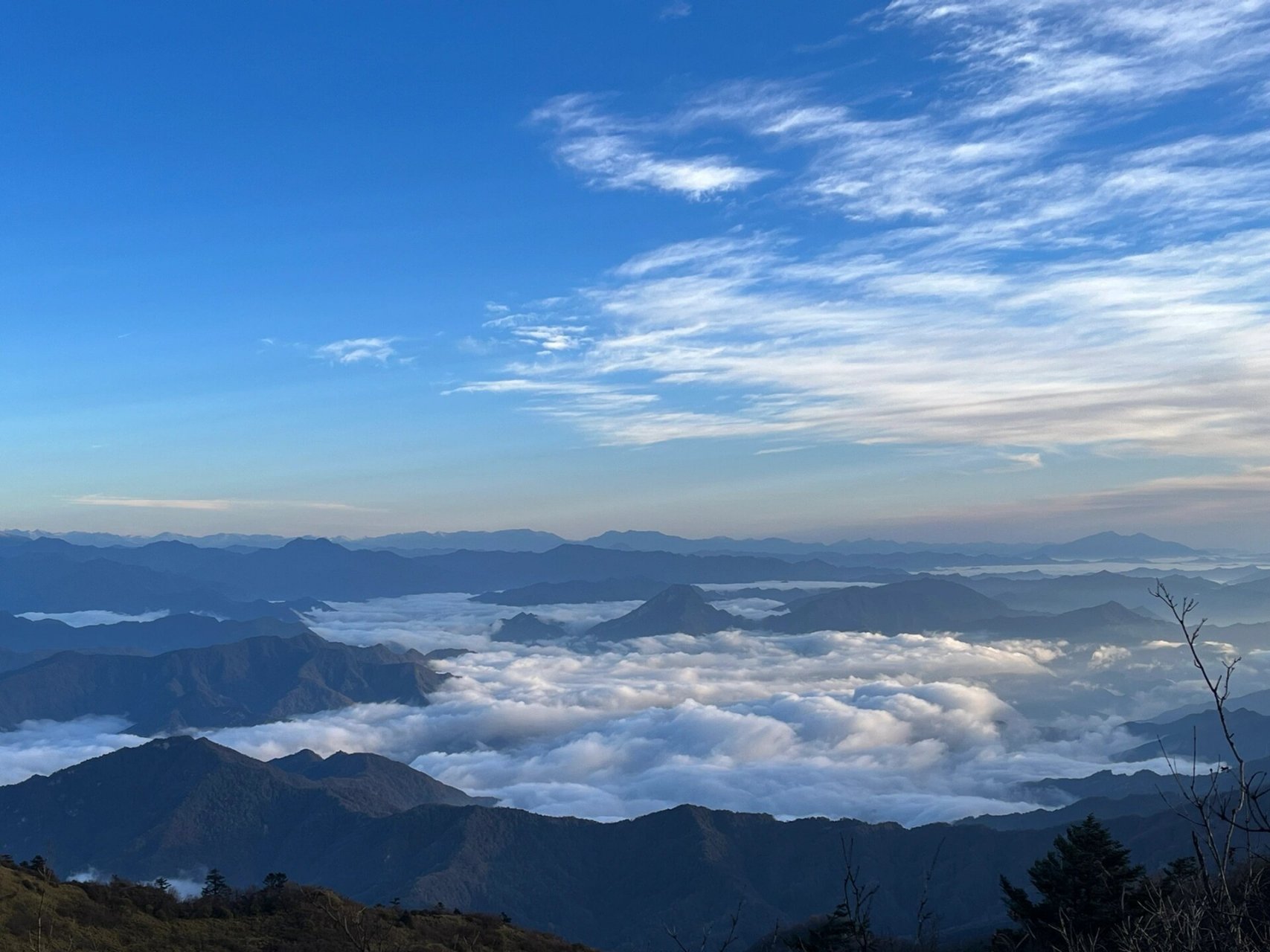 人在囧途之绵阳千佛山 千佛山,位于四川绵阳,海拔3033米;它所处的位置