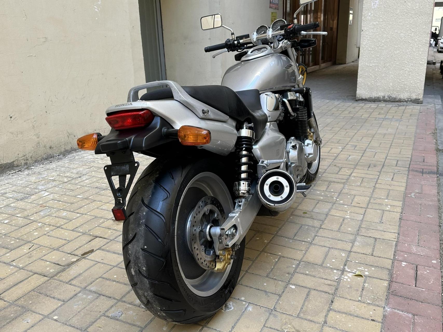 本田x4大犀牛1300排量 原汁原味原始状态 男人机车梦 本田大犀牛x4