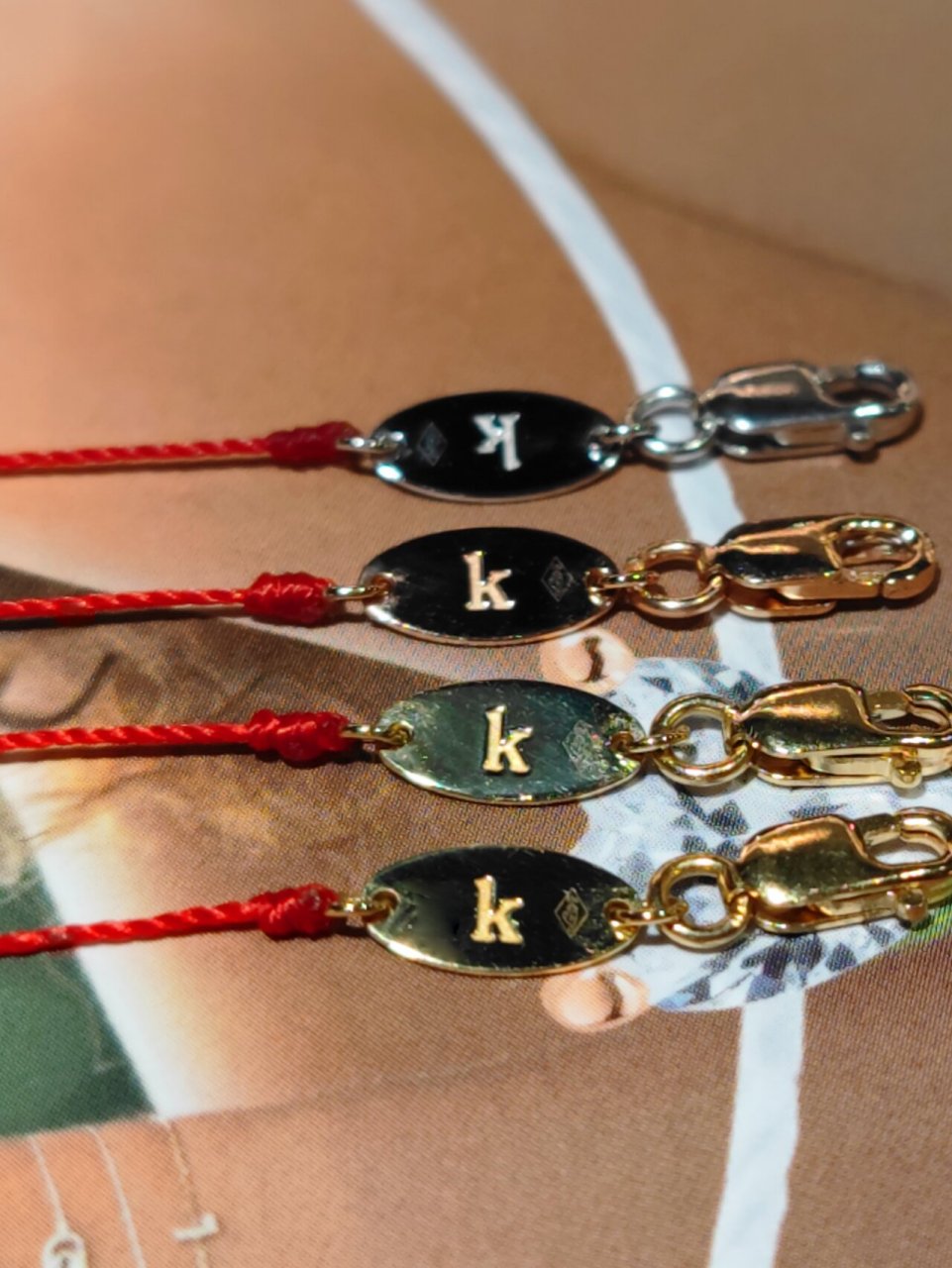 用k标来辨别redline的真伪可能不准喔~ 法国redline小红绳实火～随着