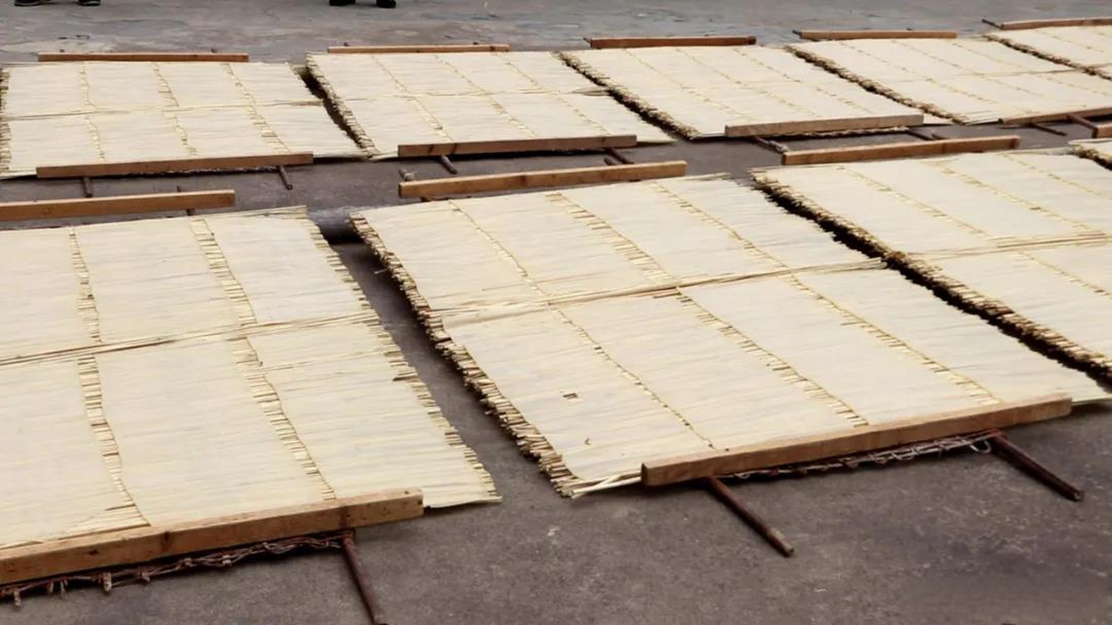 施甸豆片又名干兰片,是施甸县的传统名食,已有100多年的历史