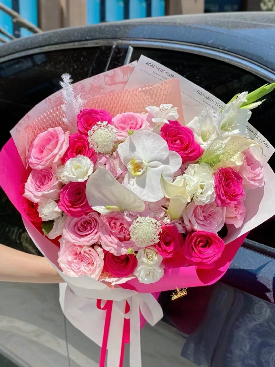 长沙花店|2023年爆97的生日花束 "花的意义大概就是,它为你设定期限