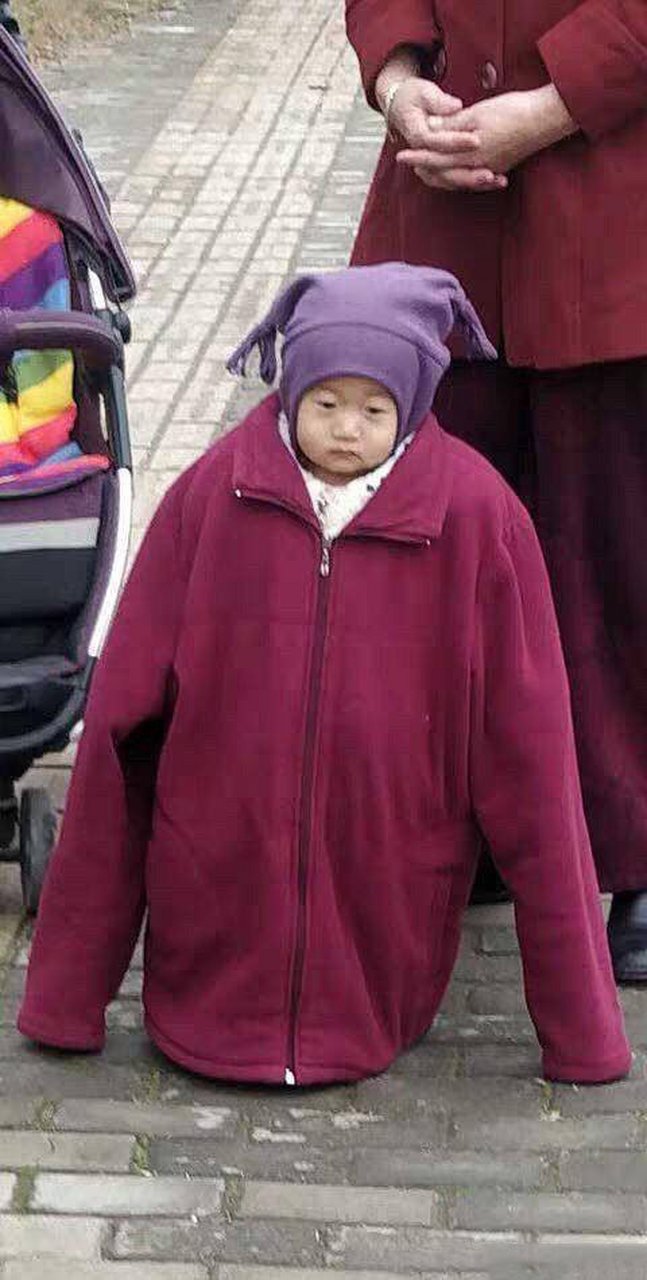 有一种冷,叫做奶奶觉得你冷.[捂脸]