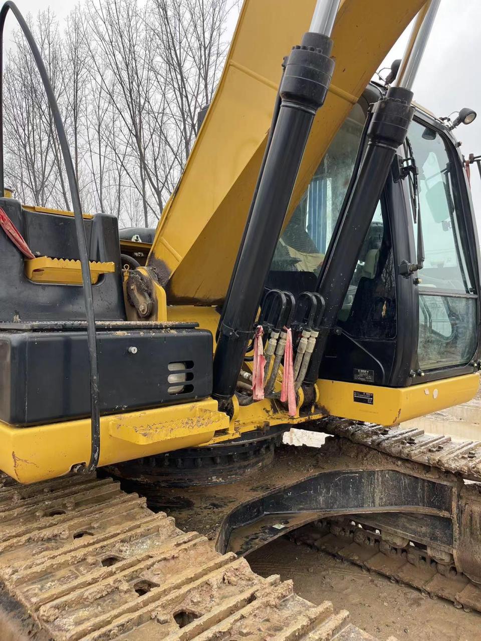 卡特320d2.17年矿板320,全车原版.