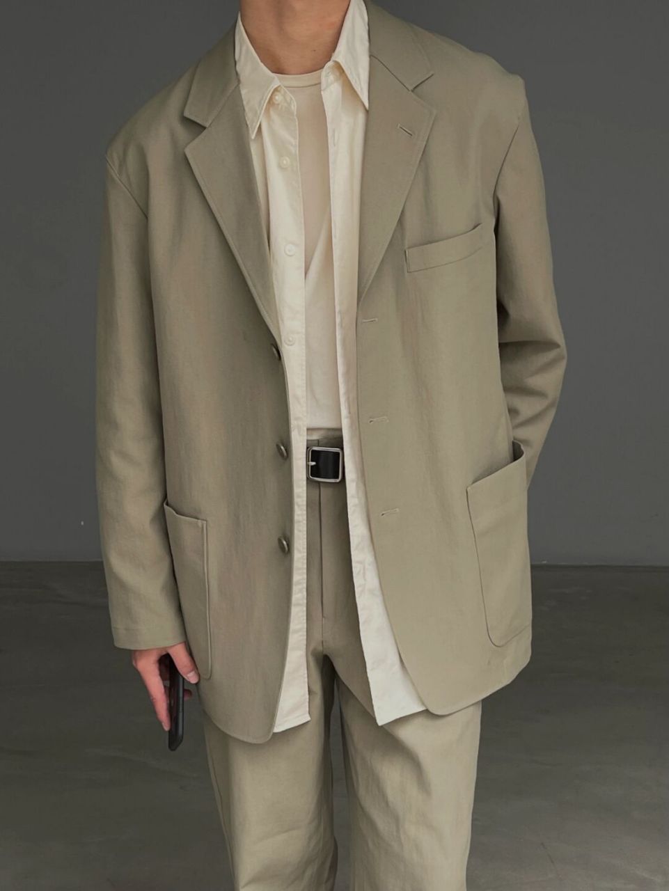 优衣库u系列卡其色西装太时髦了 这套浅卡其色西装太美了 有点lemaire