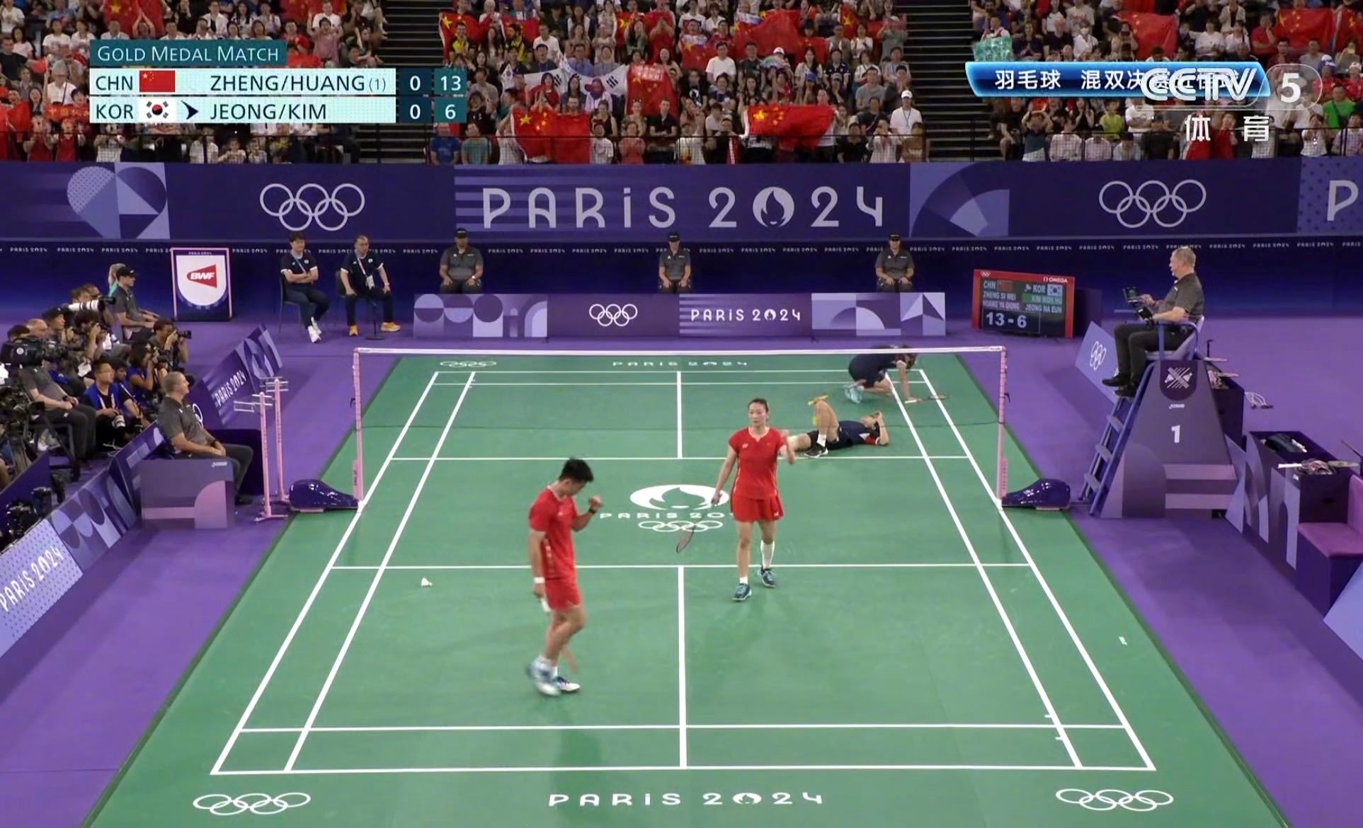 双打表现飙升，夺得团体金牌