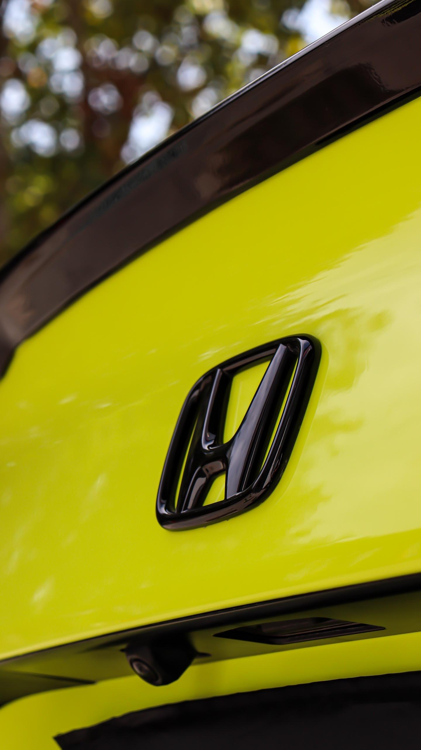 本田思域酸性绿a 改色膜贴一贴,颜值起来帅一帅,车主说我们很会推荐