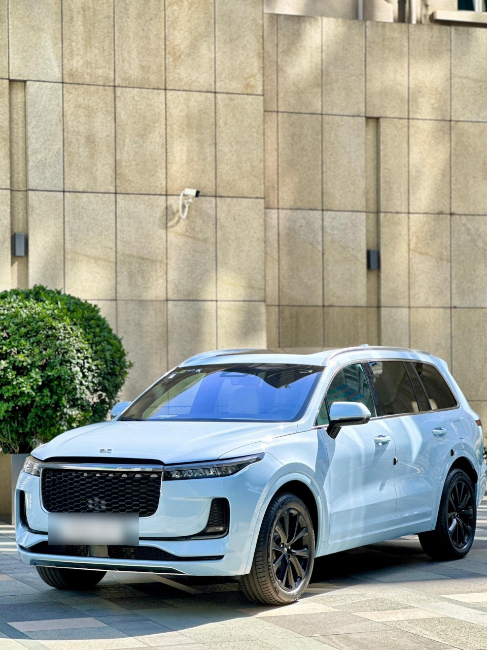 最新推荐 21款 理想one 增程6座版 上牌:2021年5月  里程:约1.5万公里