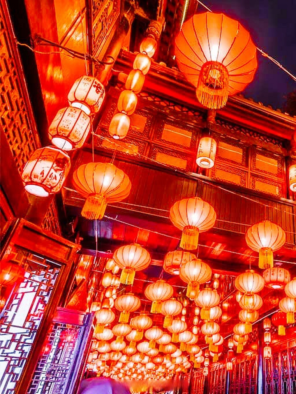 成都锦里夜景·大红灯笼高高挂·每天喜庆像过年!