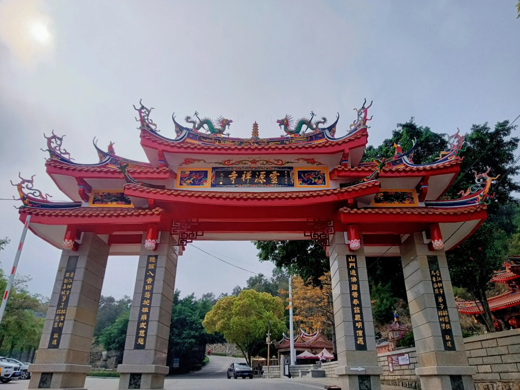 晋江灵源山 灵源山地处福建晋江灵源街道的灵水社区,海拔305米,是泉南